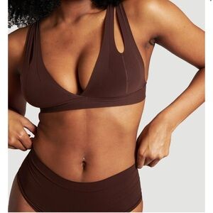 TWO NWT nuudii system bras